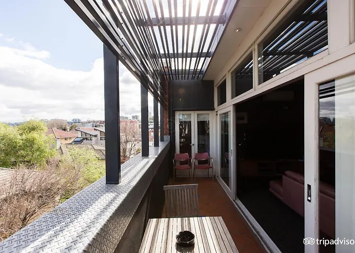 Tolarno Hotel