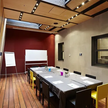 Tolarno Hotel 